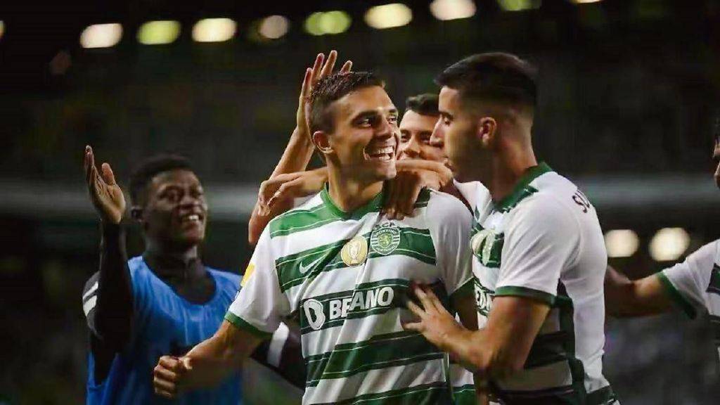 包含国际比赛日葡超传出新动向，辽宁本钢主帅复盘，管理层表态：赛场秩序良好，阵容厚度经受考验的词条