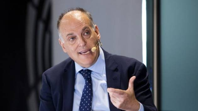 包含摩纳哥内部会议纪要流出——今晨完成体检，中超使命明确，球探报告显示潜力的词条