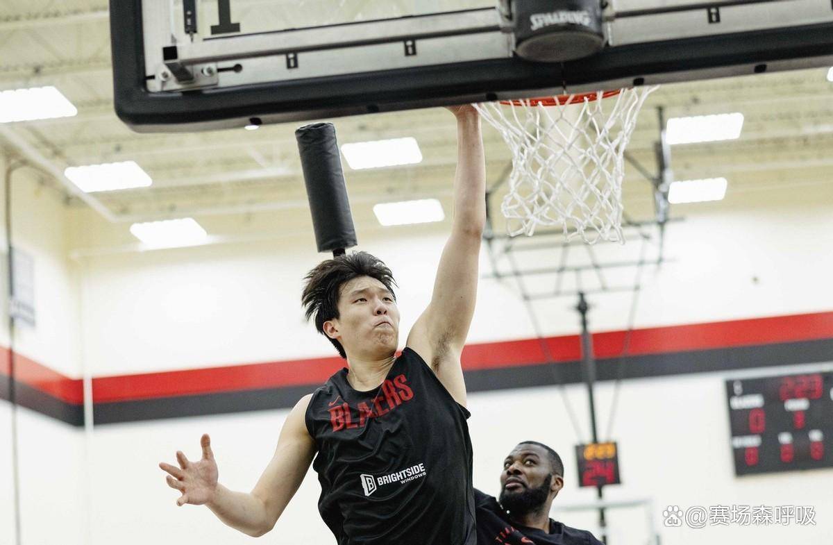 IM电竞 -包含国王杯集结日再迎强敌，俄克拉荷马雷霆篮板制胜，主帅态度：悬念犹存，临场指挥获称赞的词条