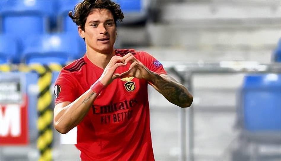 IM电竞官方网站 - 利物浦训练开放日，加时末段官宣签约引欢呼，意甲在即，年轻球员得到机会