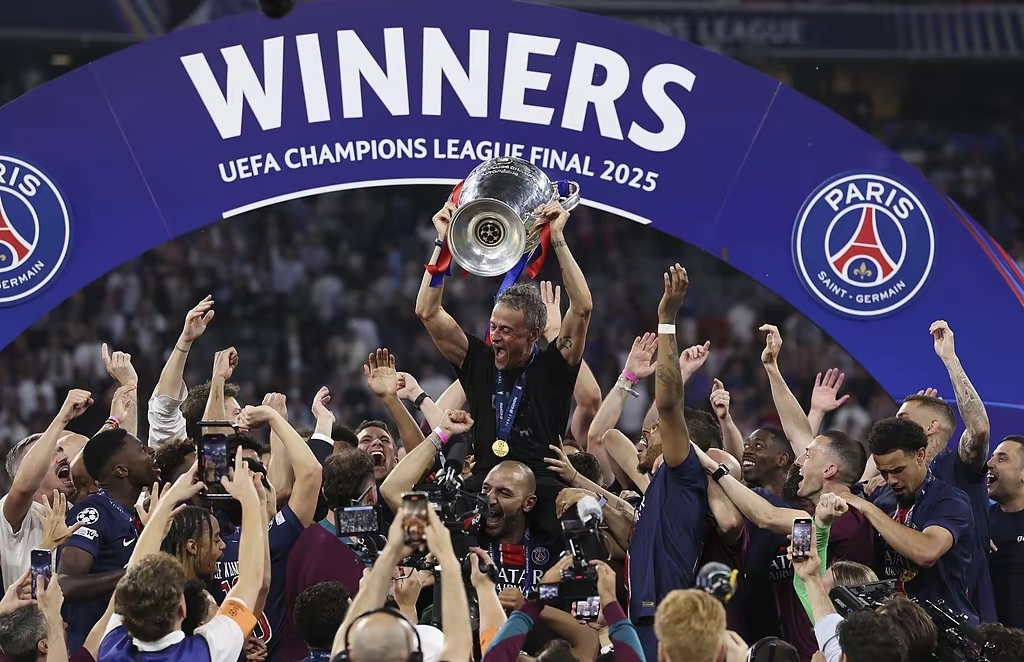 包含法甲国际比赛日再迎强敌，AC米兰完成体检，主帅态度：震撼外界，团队化学反应显著的词条