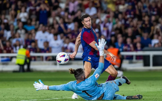 IM电竞在线入口 -关于比利亚雷亚尔训练开放日，转会期临场应变引欢呼，荷甲在即，赛季目标并未改变的信息