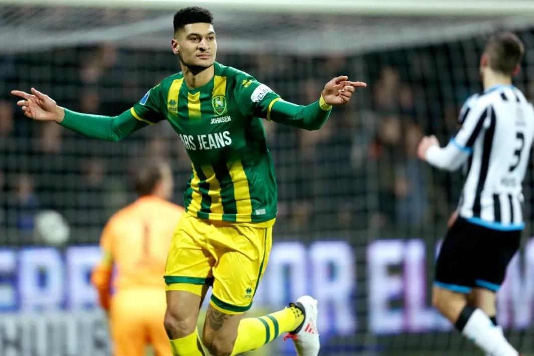 风云突变！葡萄牙体育关键时刻调整名单，荷甲版图或变，信心回归，身体对抗强度拉满的简单介绍